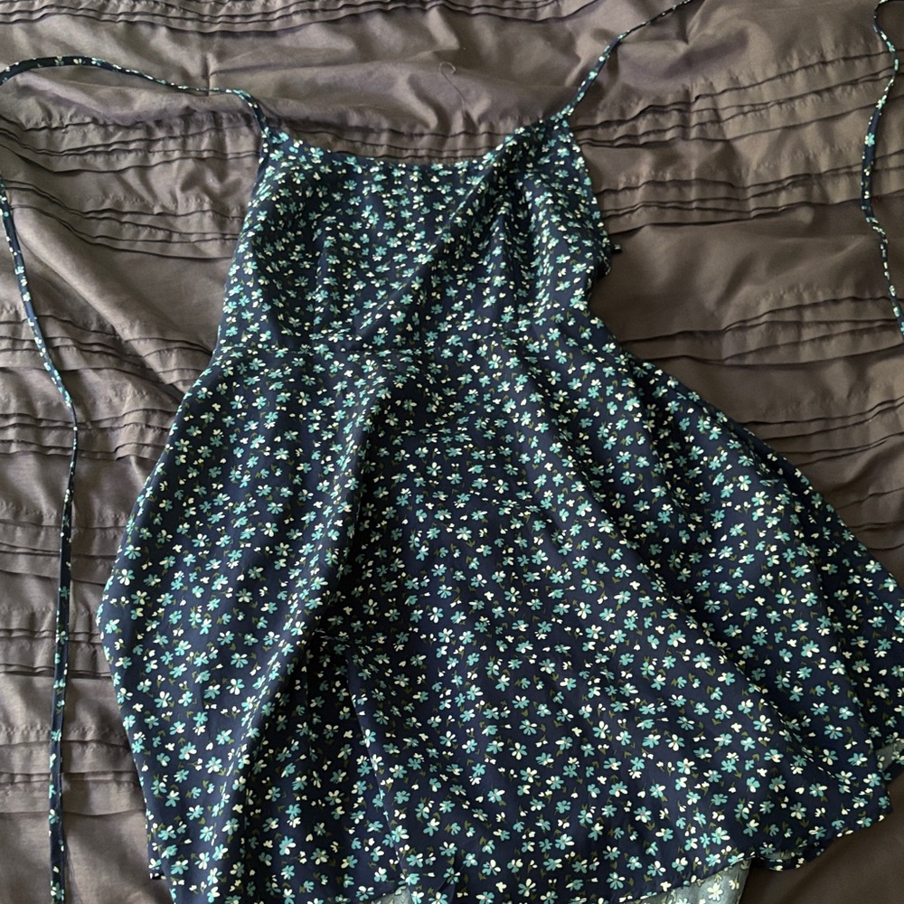 SHEIN Black Floral Backless Dress